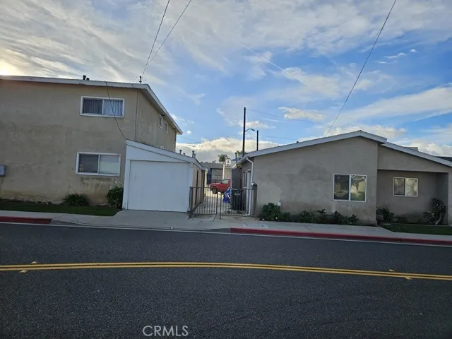 Rear East-Side View From Walnut St House & 4 Units