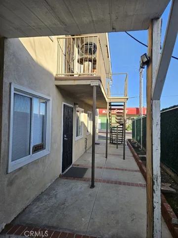 West-Side View 4 Unit Building