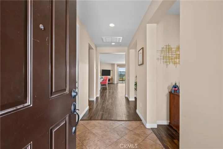 19708 Lanfranca Drive, Saugus, California 91350