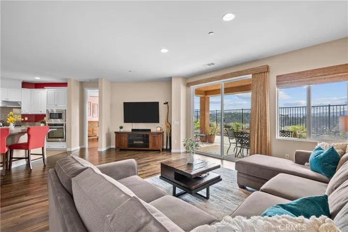 19708 Lanfranca Drive, Saugus, California 91350