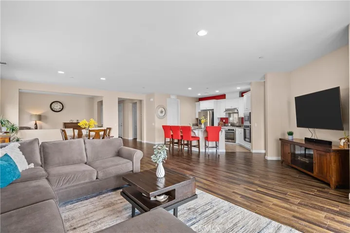 19708 Lanfranca Drive, Saugus, California 91350