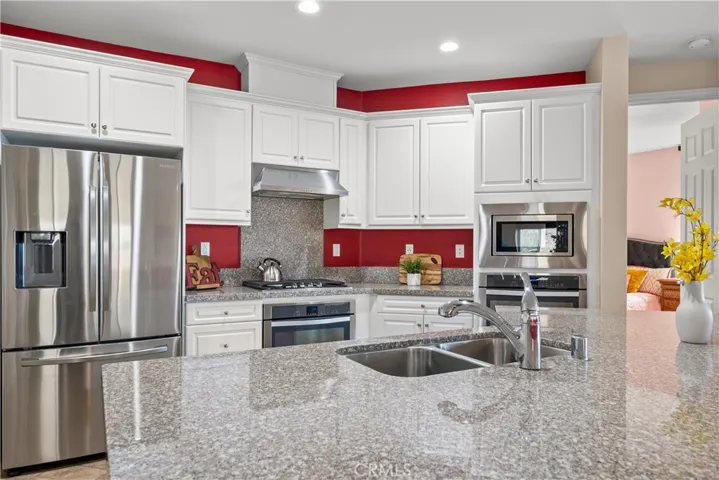 19708 Lanfranca Drive, Saugus, California 91350