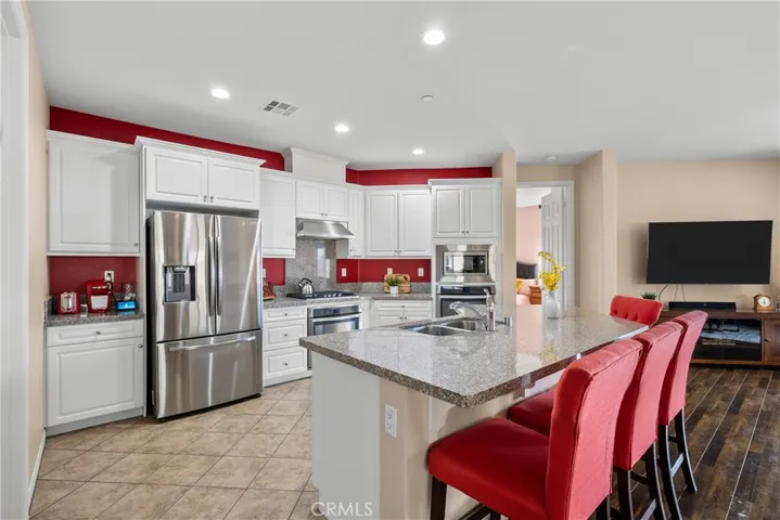 19708 Lanfranca Drive, Saugus, California 91350