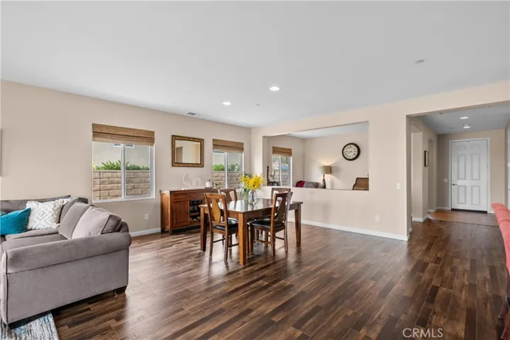 19708 Lanfranca Drive, Saugus, California 91350