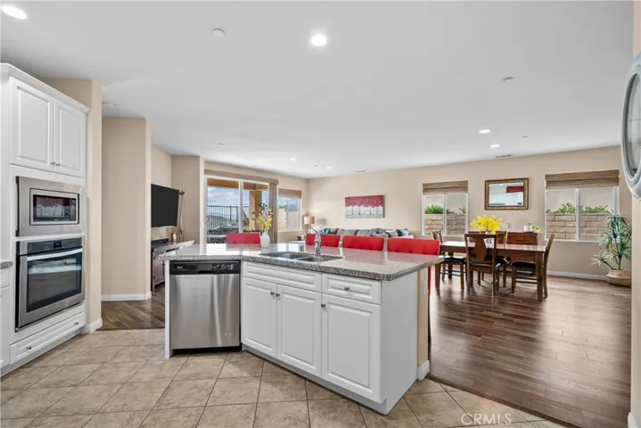 19708 Lanfranca Drive, Saugus, California 91350