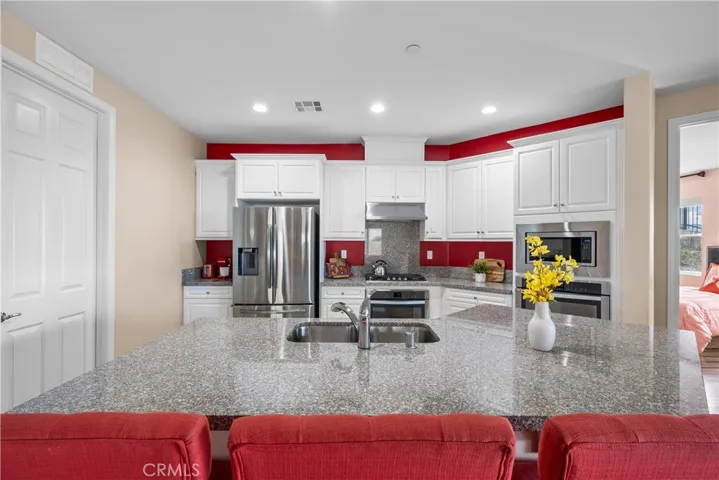 19708 Lanfranca Drive, Saugus, California 91350