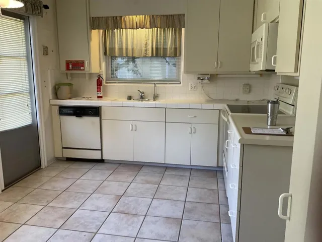 624 Bonair Street, La Jolla, California 92037