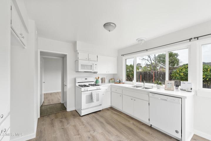 636 S Hanover Ave Newbury Park-14