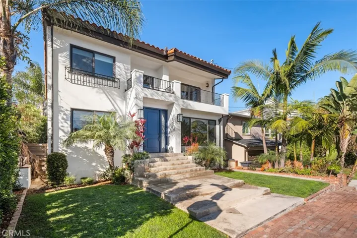 2501 N Poinsettia Avenue, Manhattan Beach, California 90266