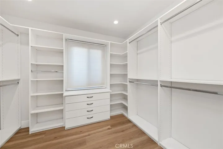 2501 N Poinsettia Avenue, Manhattan Beach, California 90266