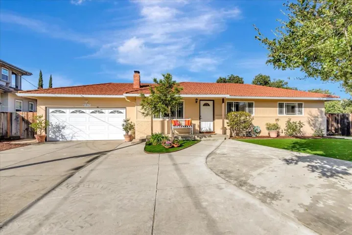 21917 Gardenview Lane, Cupertino, California 95014