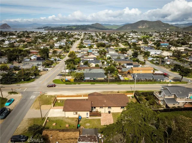 Black Hill & Morro Rock and The Bay in the distance.