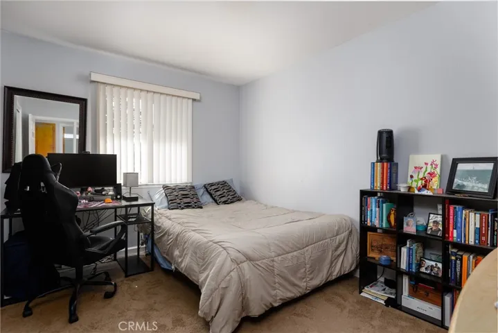 Guest bedroom 9.5 ft x 12.5 ft