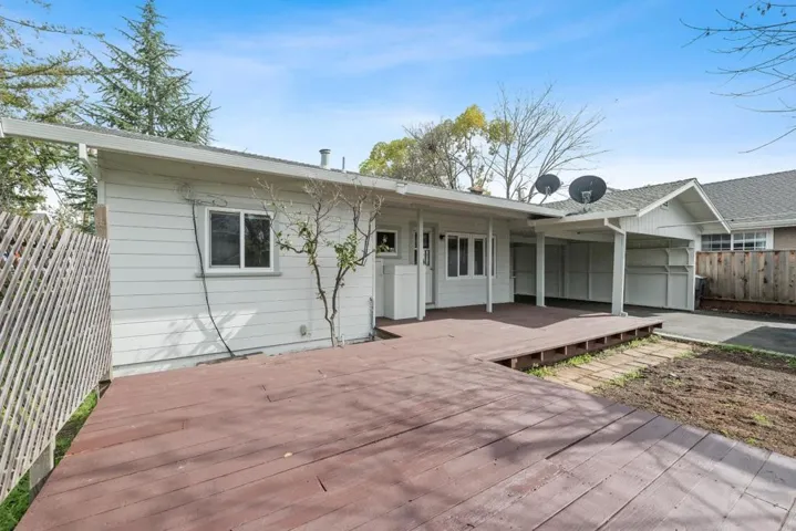 Deck Area - Front House