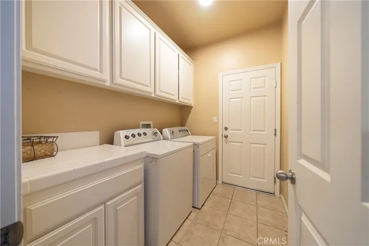 43713 Brandon Thomas Way, Lancaster, California 93536
