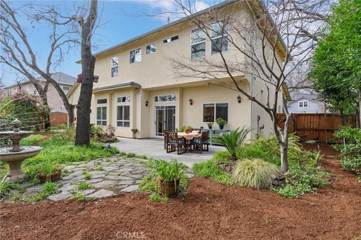 114 Secluded Oaks Court, Chico, California 95928