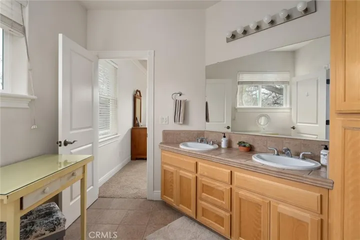 114 Secluded Oaks Court, Chico, California 95928