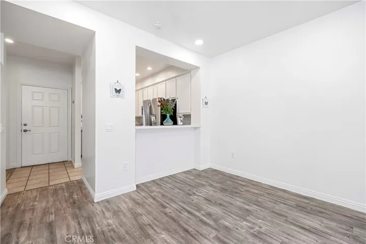 Living room/ kitchen