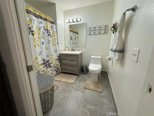Main bathroom
