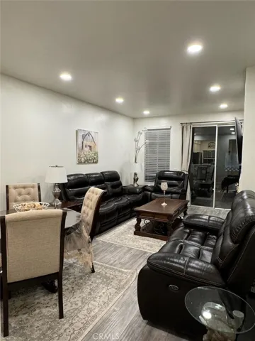 Roomy open living/dining room
