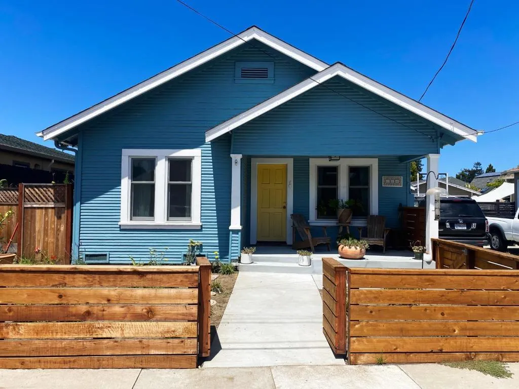 208 Laurent Street, Santa Cruz, California 95060 home-pic-0