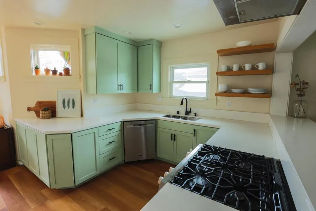 208 Laurent Street, Santa Cruz, California 95060 home-pic-1