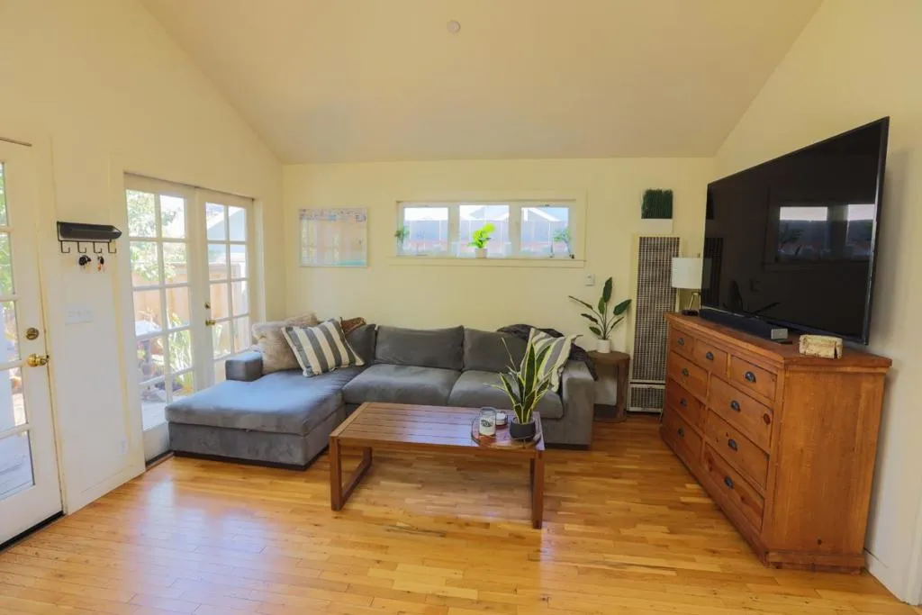208 Laurent Street, Santa Cruz, California 95060 home-pic-20