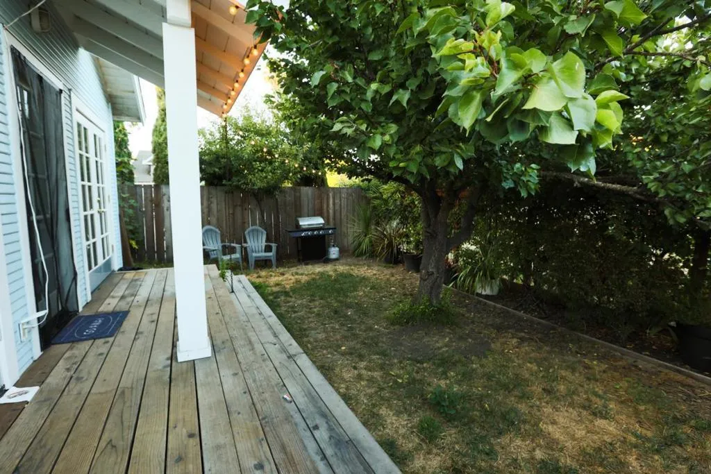 208 Laurent Street, Santa Cruz, California 95060 home-pic-18