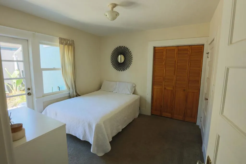 208 Laurent Street, Santa Cruz, California 95060 home-pic-12