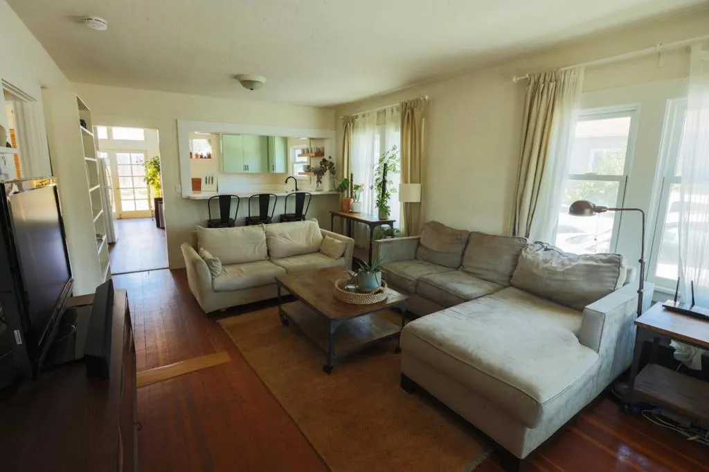 208 Laurent Street, Santa Cruz, California 95060 home-pic-4