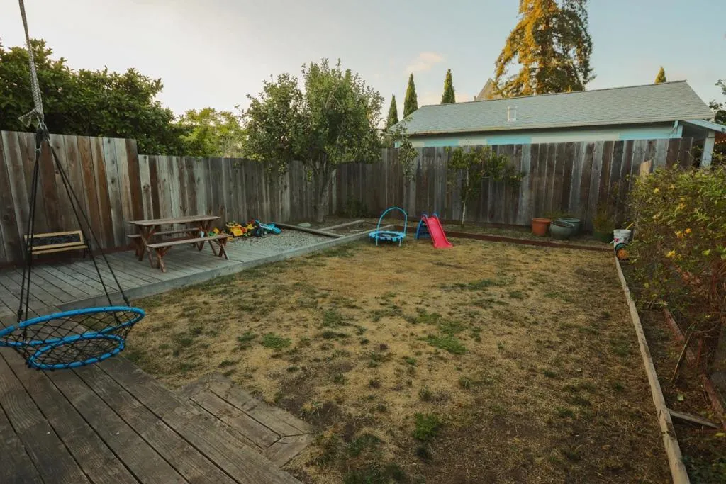 208 Laurent Street, Santa Cruz, California 95060 home-pic-16
