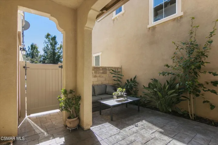 47-web-or-mls-UpMarketMedia184Sta-182