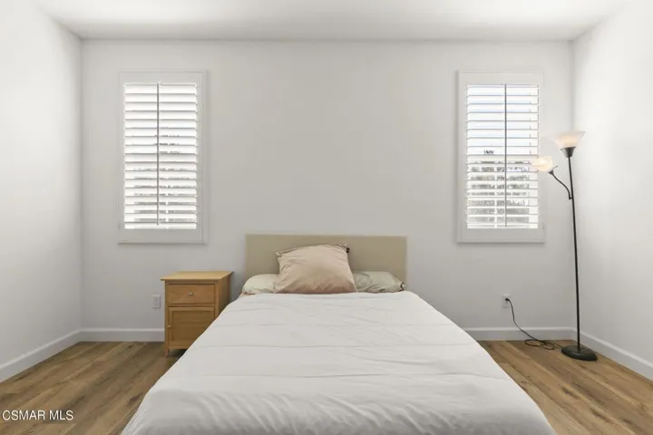 37-web-or-mls-UpMarketMedia184Sta-123