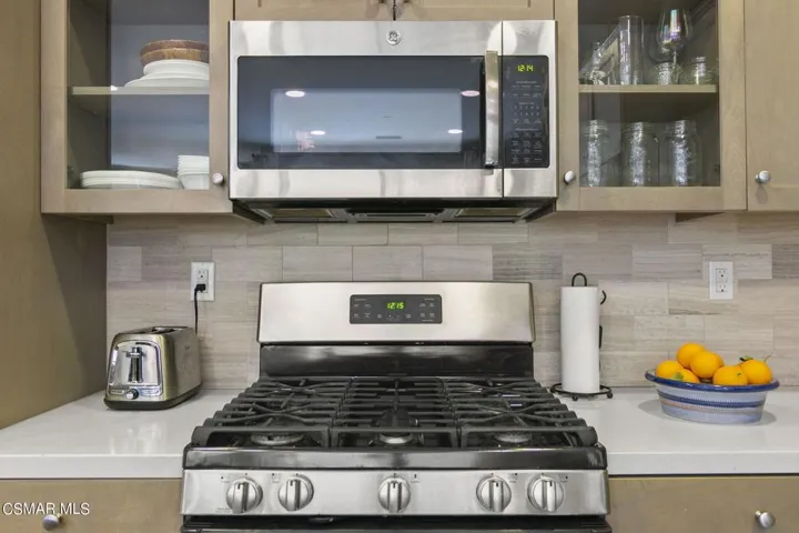 19-web-or-mls-UpMarketMedia184Sta-051