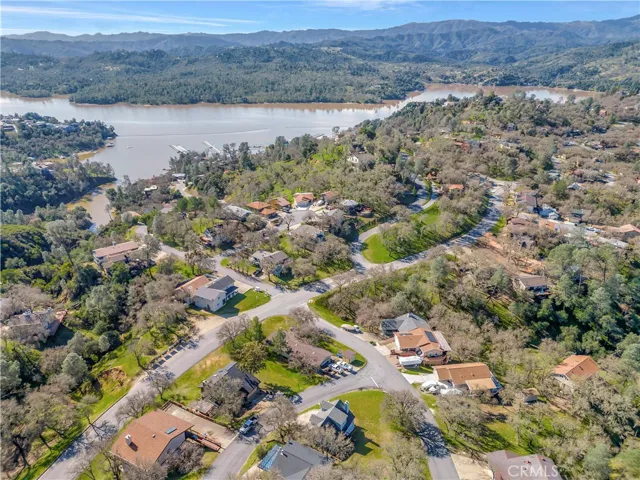 2445 Stern Deck Road, Bradley, California 93426