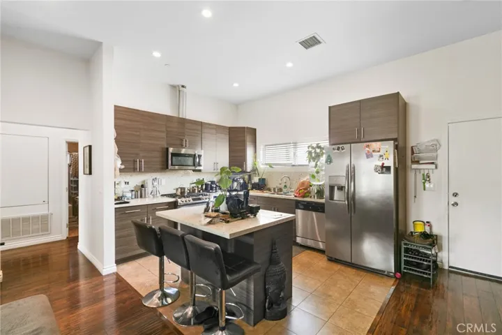 3627 E Vermont Street, Long Beach, California 90814