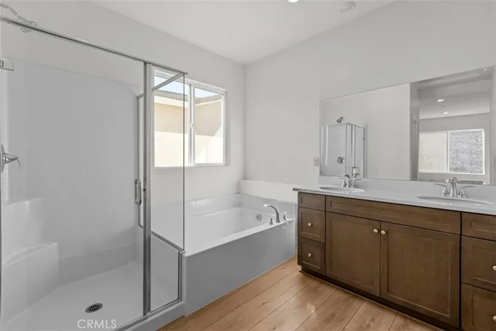 940 Dryden Drive, Lake Elsinore, California 92530