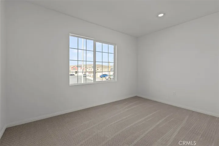 940 Dryden Drive, Lake Elsinore, California 92530