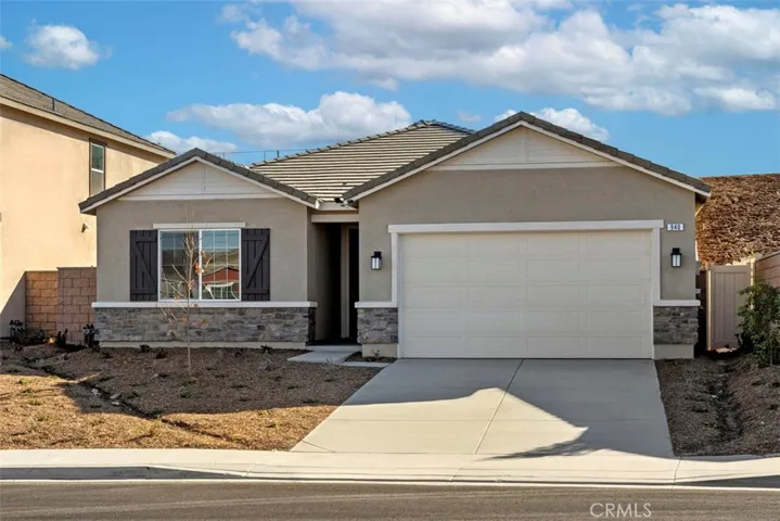 940 Dryden Drive, Lake Elsinore, California 92530