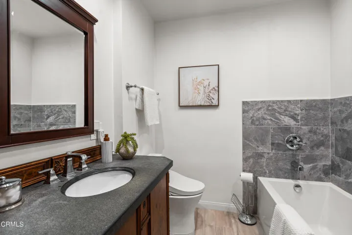 2616 Topsfield St_LA360VR-27