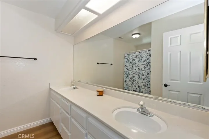 15591 Via Cartagena Street, Hesperia, California 92345