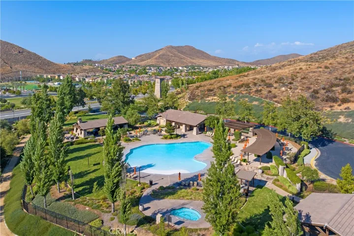 32520 Sprucewood Way, Lake Elsinore, California 92532