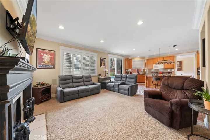 32520 Sprucewood Way, Lake Elsinore, California 92532