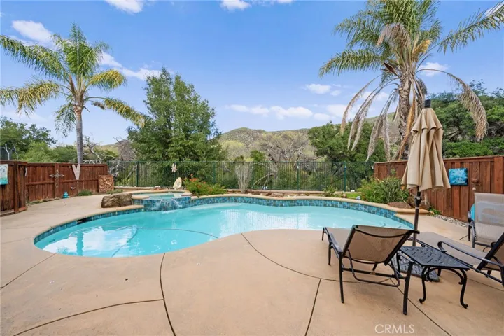 32520 Sprucewood Way, Lake Elsinore, California 92532