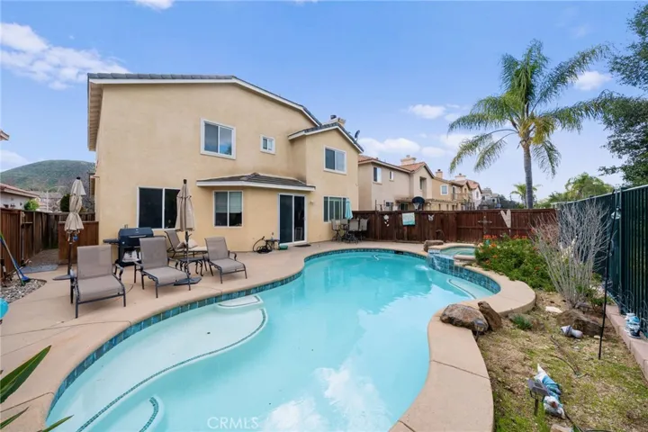 32520 Sprucewood Way, Lake Elsinore, California 92532