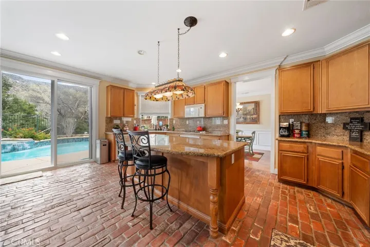 32520 Sprucewood Way, Lake Elsinore, California 92532