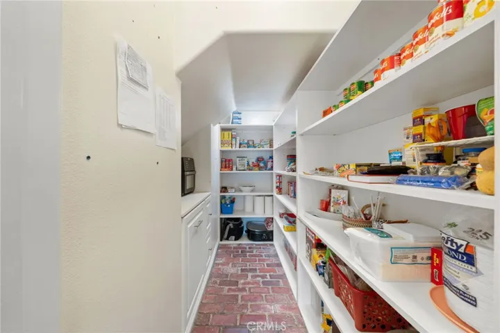 32520 Sprucewood Way, Lake Elsinore, California 92532