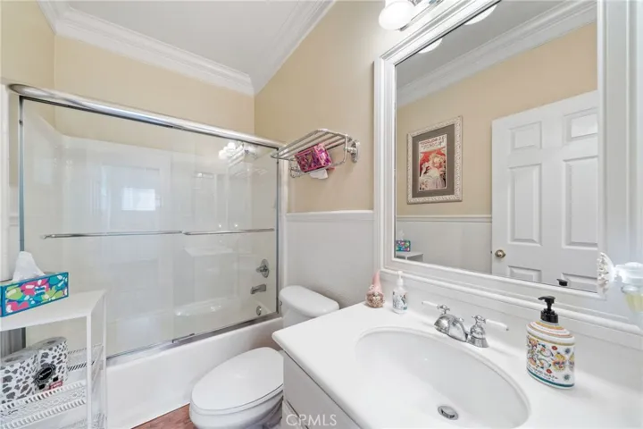 32520 Sprucewood Way, Lake Elsinore, California 92532