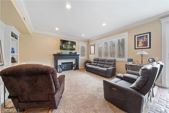 32520 Sprucewood Way, Lake Elsinore, California 92532