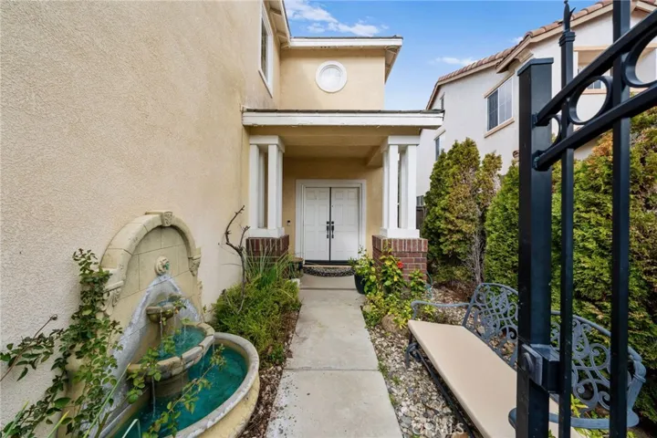 32520 Sprucewood Way, Lake Elsinore, California 92532